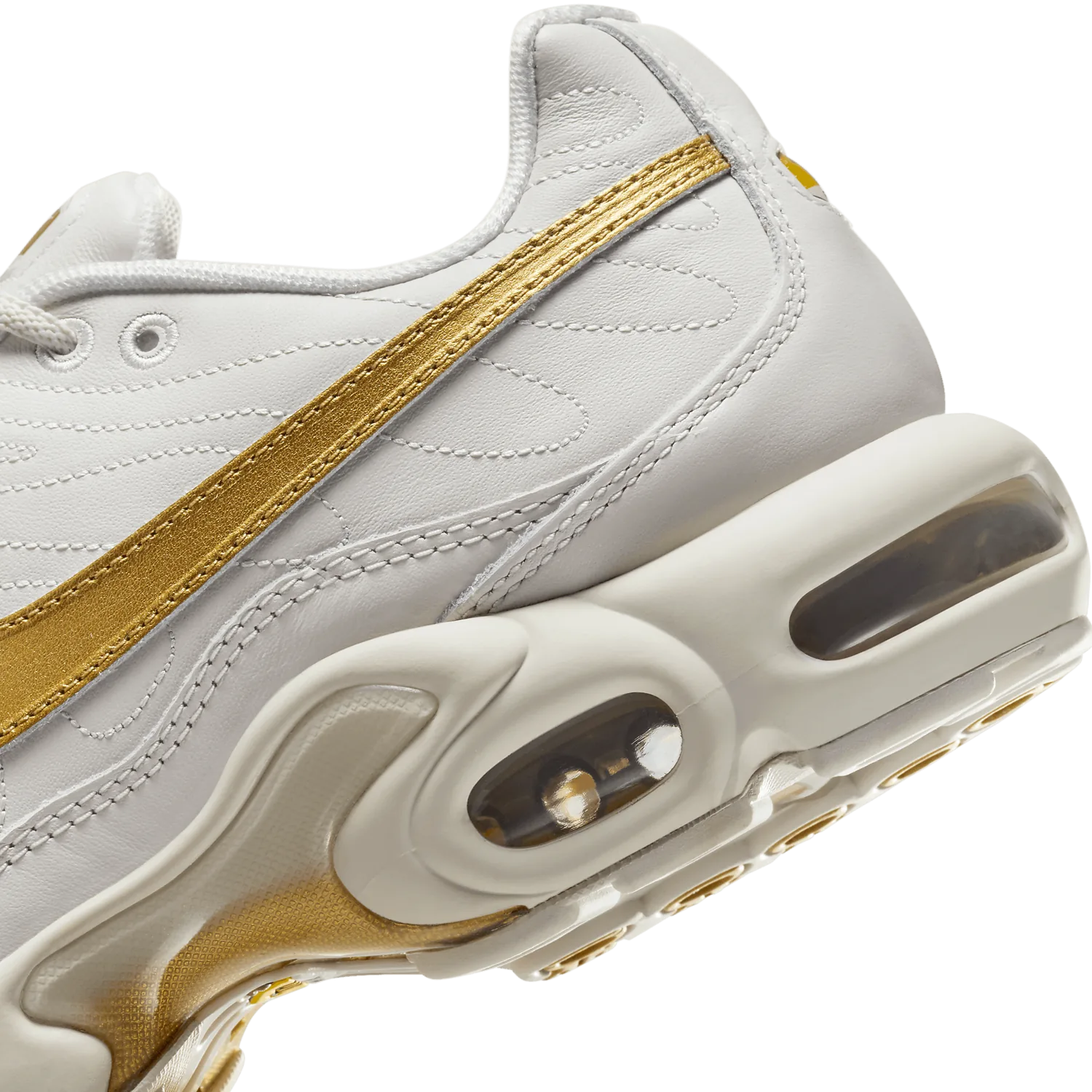 Nike Air Max Plus Tiempo Metallic Gold image 8