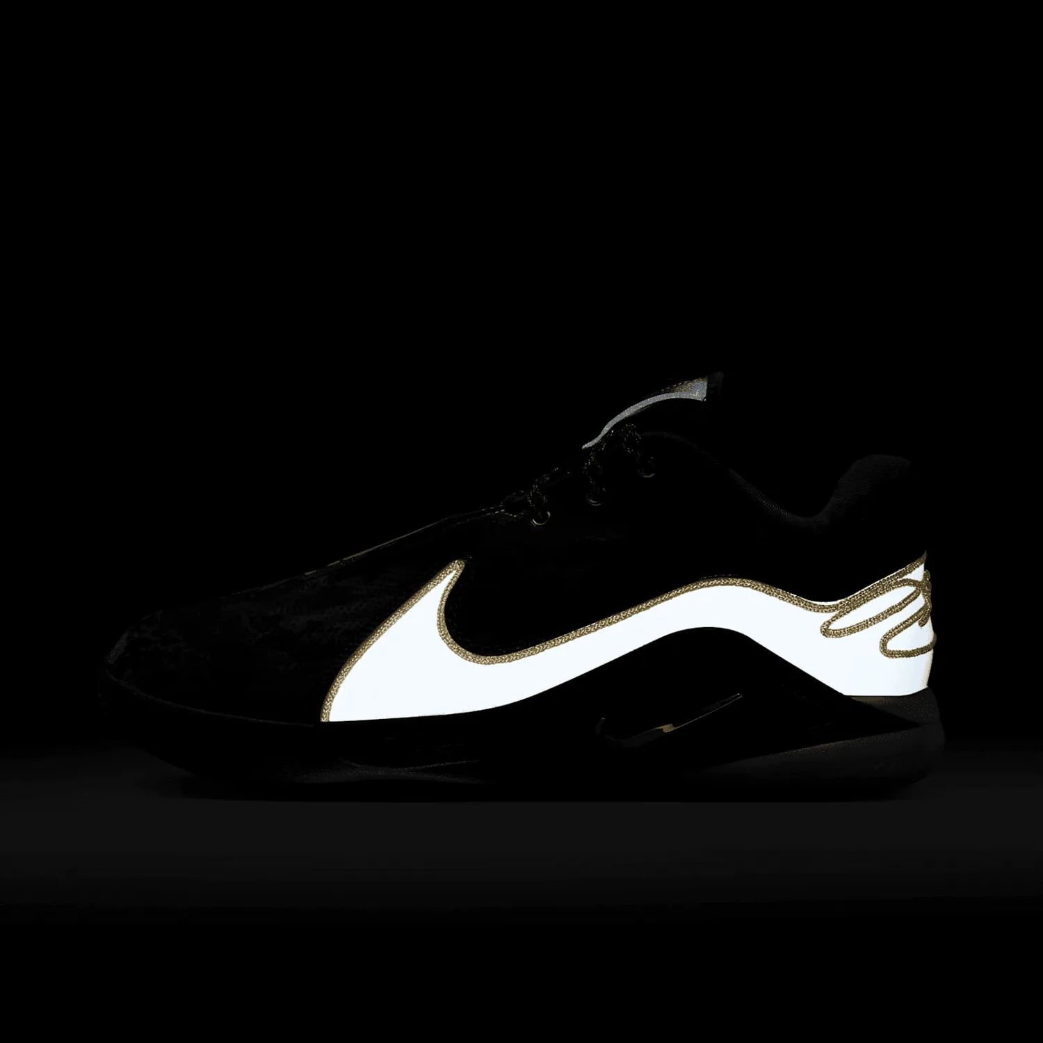 LeBron 22 'Mogul' image 11