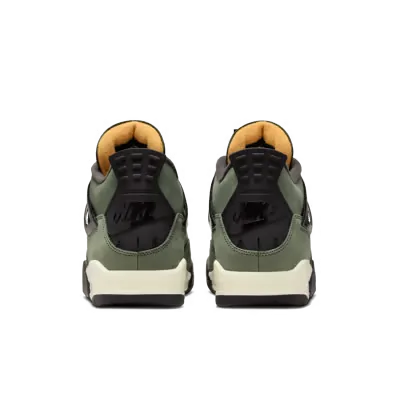 Air Jordan 4 Retro OG SP Undefeated