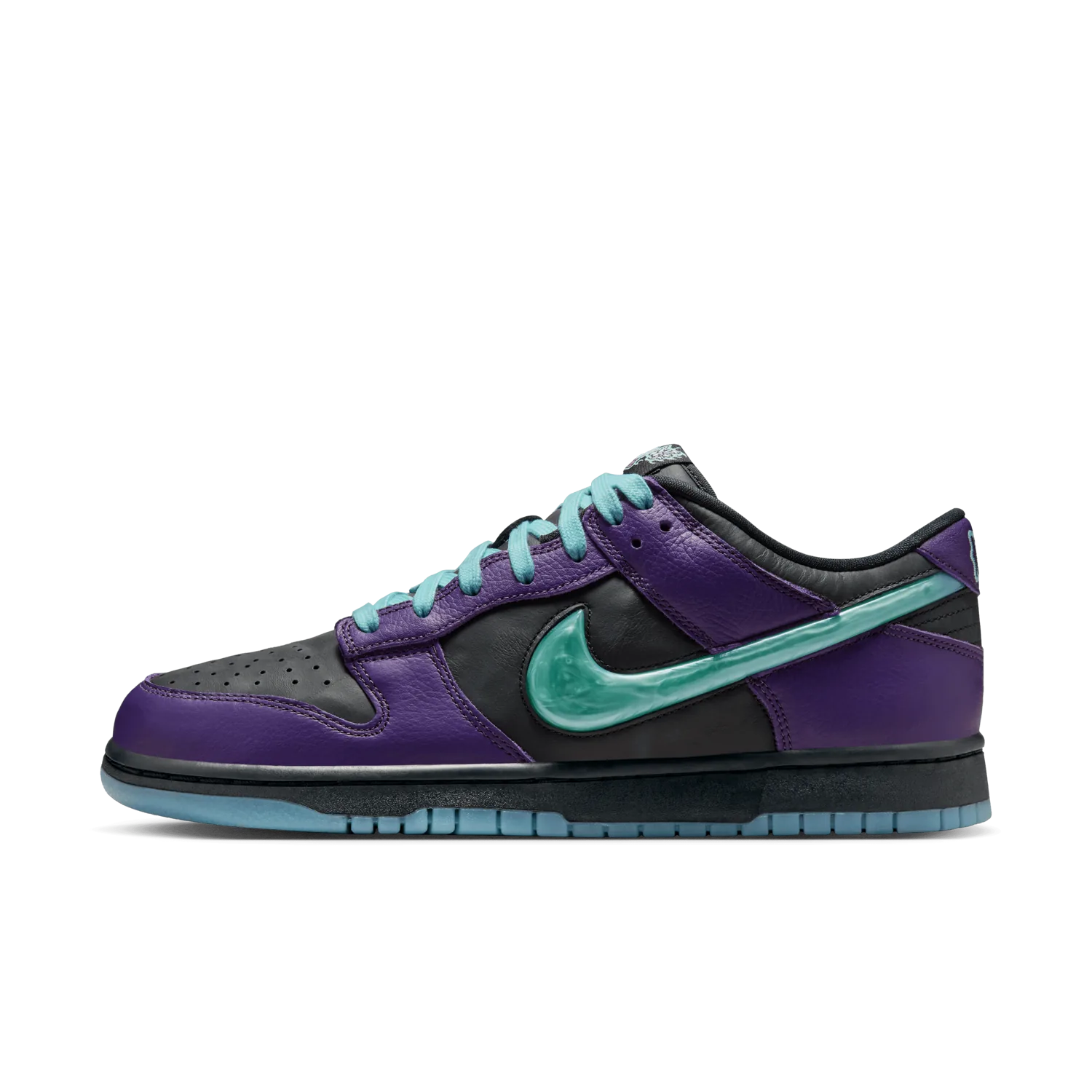 Nike Dunk Low Retro Limited Halloween Wizard image 29