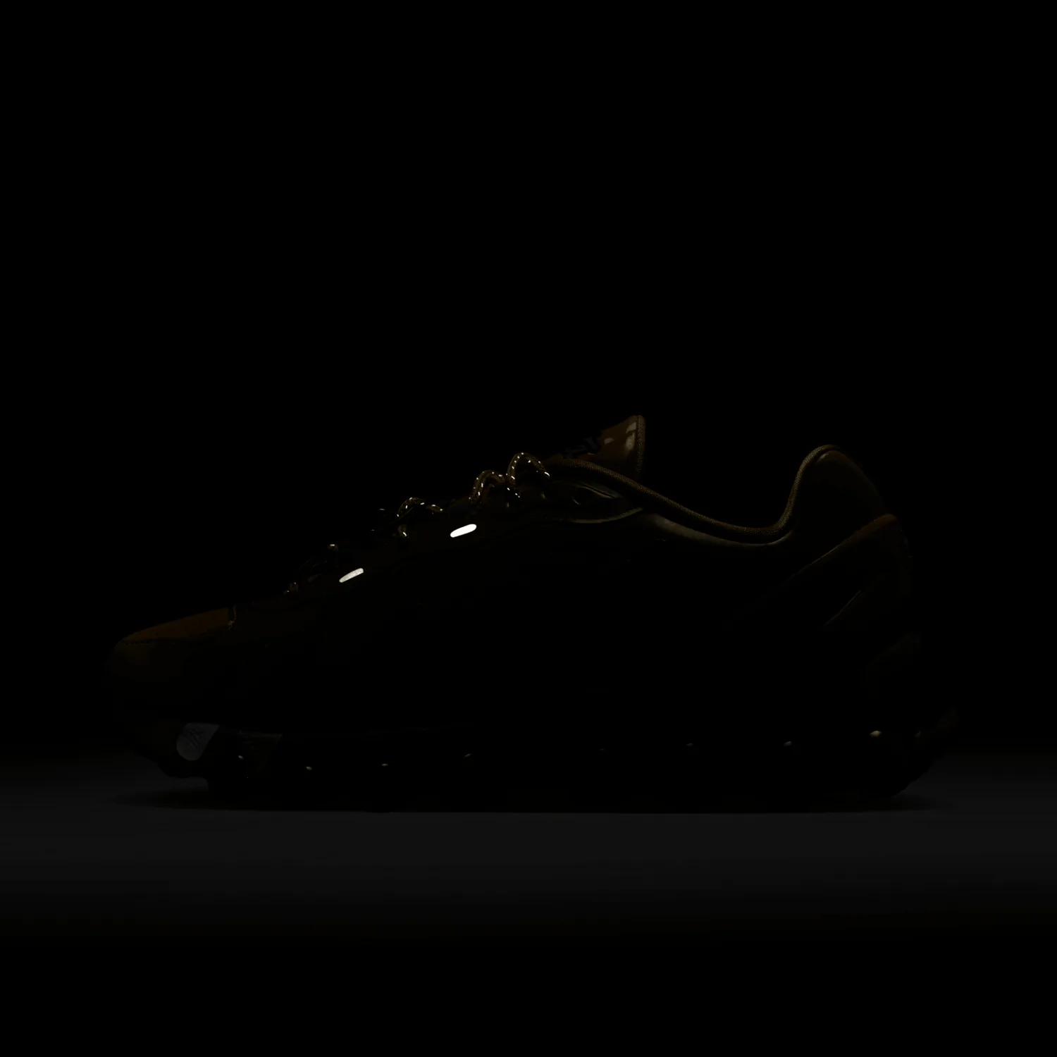 Nike Air Max DN8 Patta Club Gold image 6