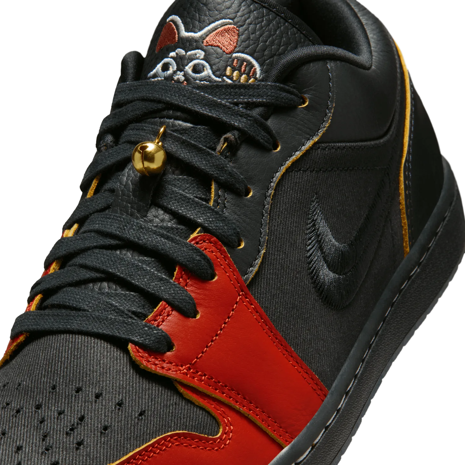 Air Jordan 1 Low SE Maneki-Neko image 2