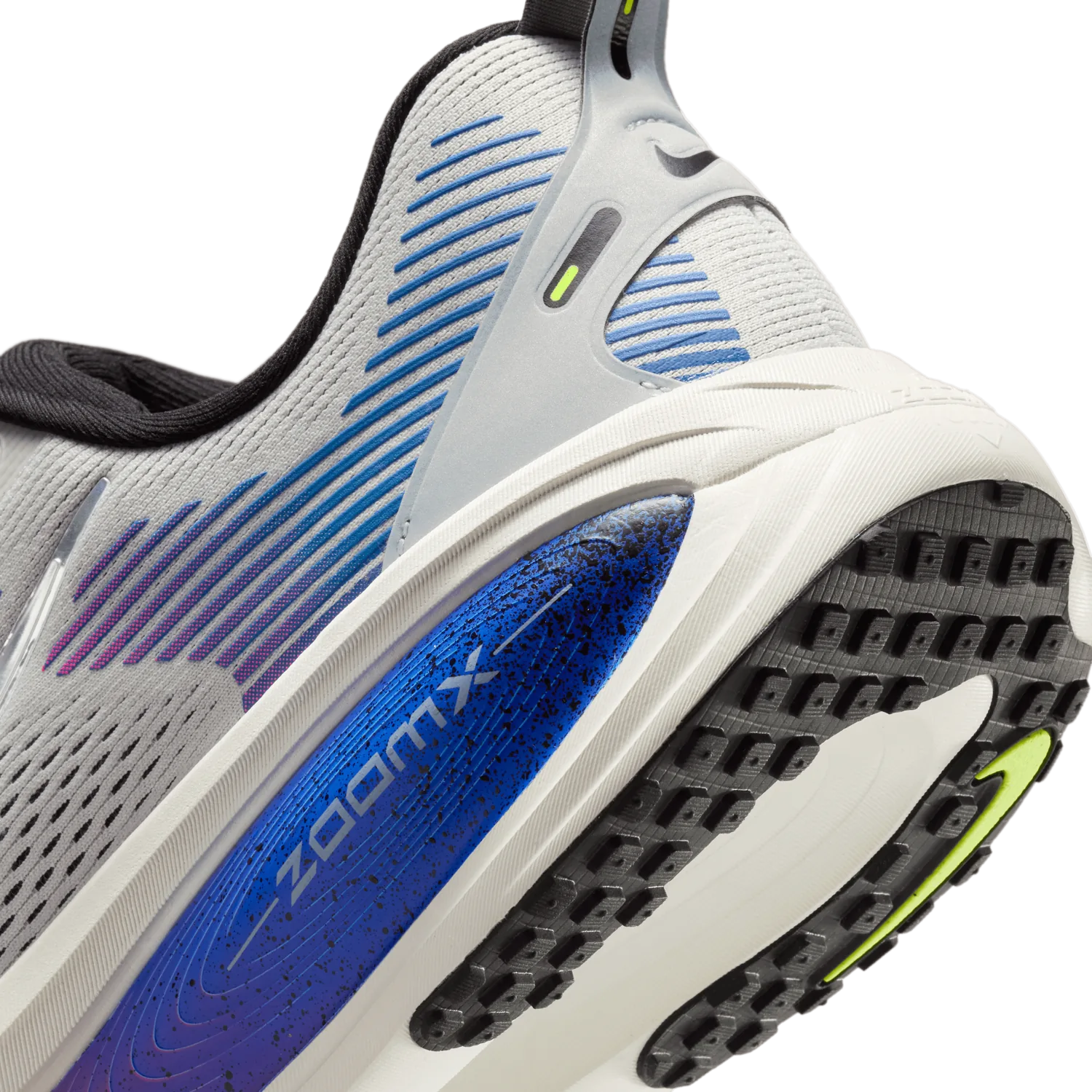 Nike Vomero 18 National Runner's Day Pack image 11