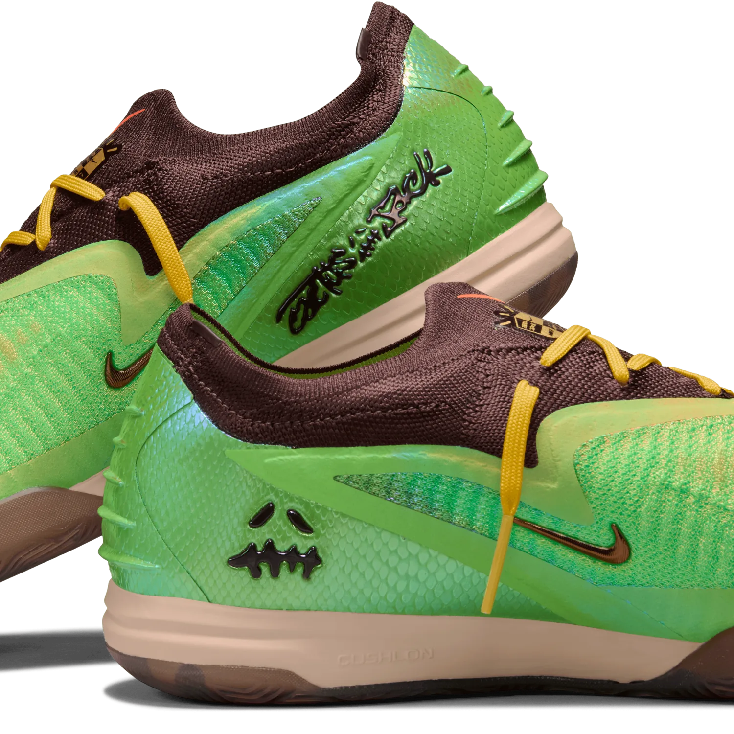 Nike Phantom 6 Low Elite IC SE Travis Scott image 4