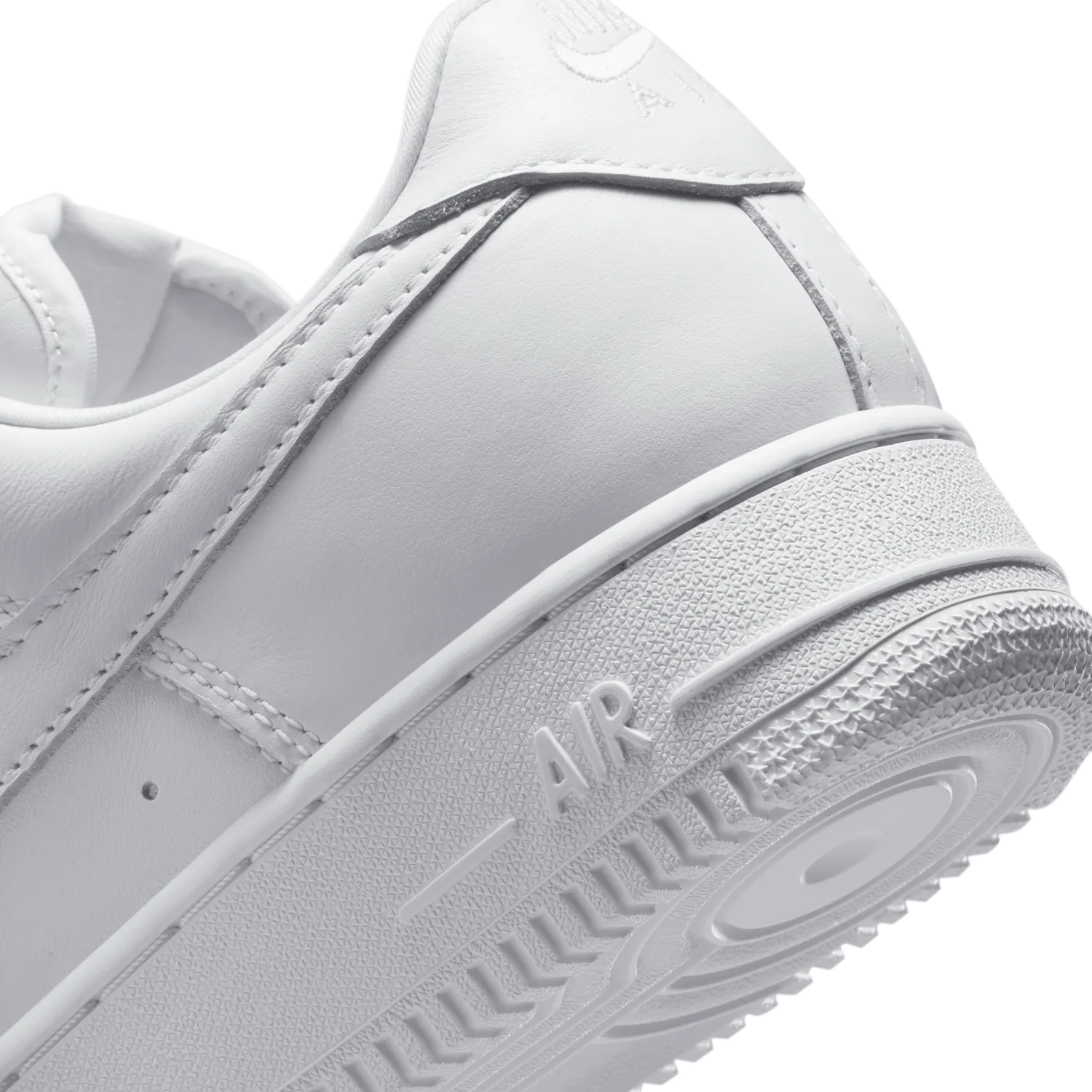 Nike Air Force 1 Low '01 Triple White image 10