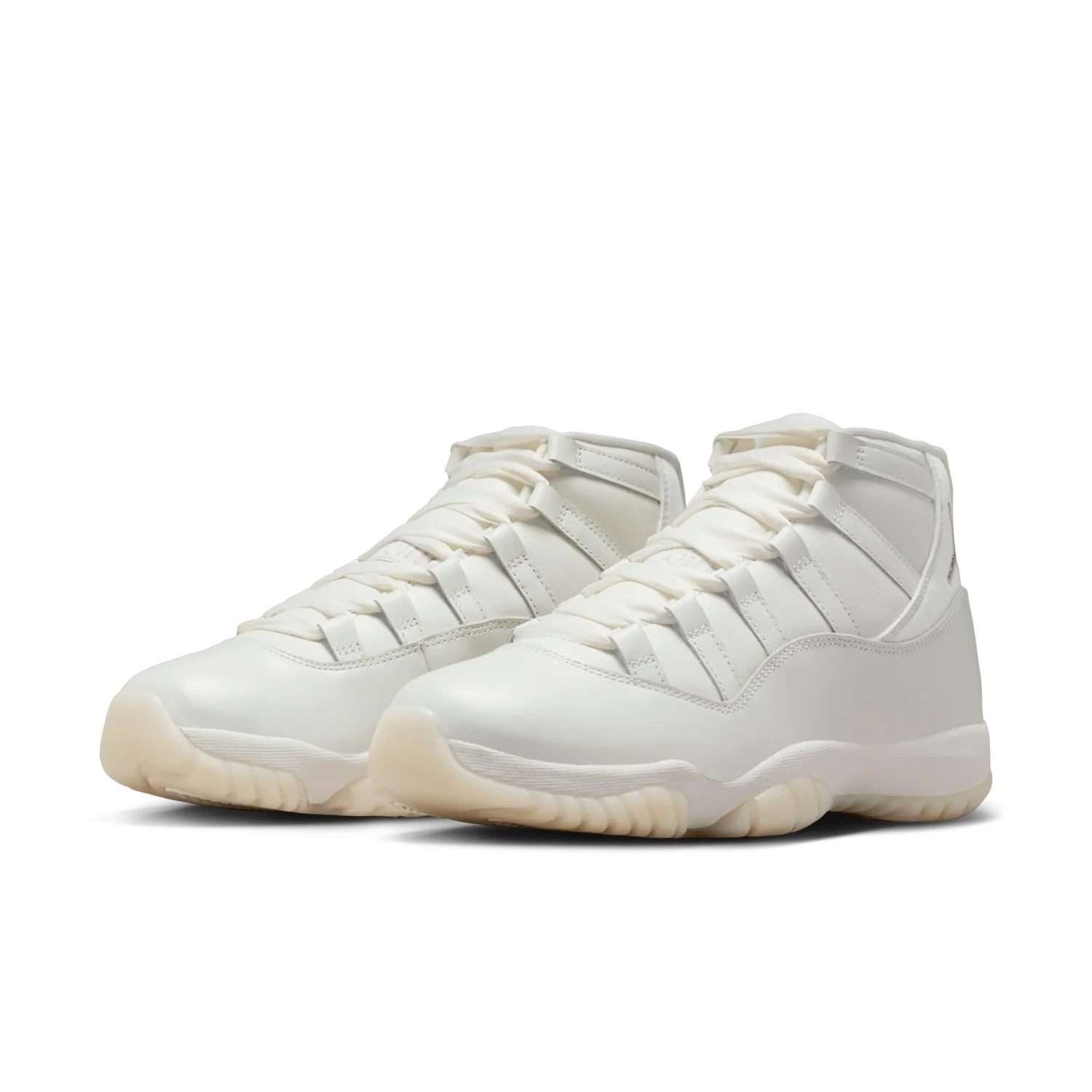 Air Jordan 11 Retro Pearl (W) image 2