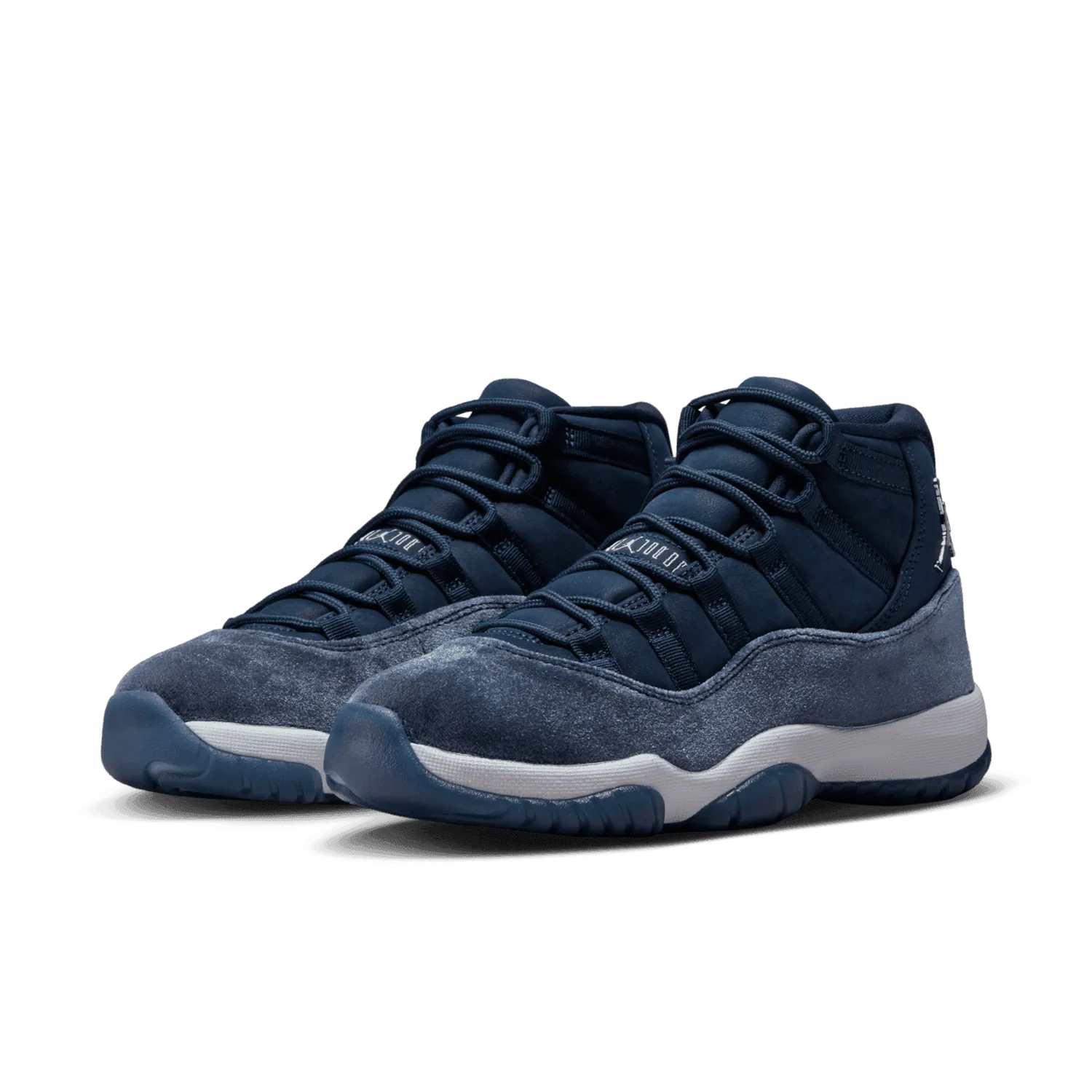 Air Jordan 11 Midnight Navy (W) image 4