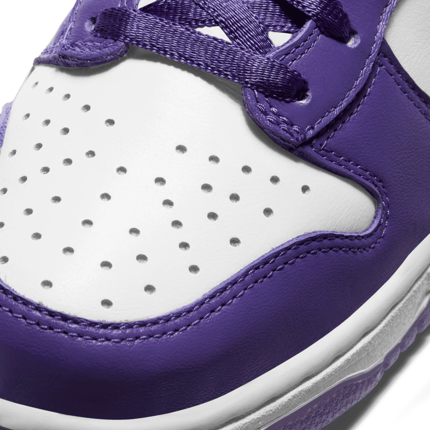 Nike Dunk High SP Varsity Purple (W) image 6