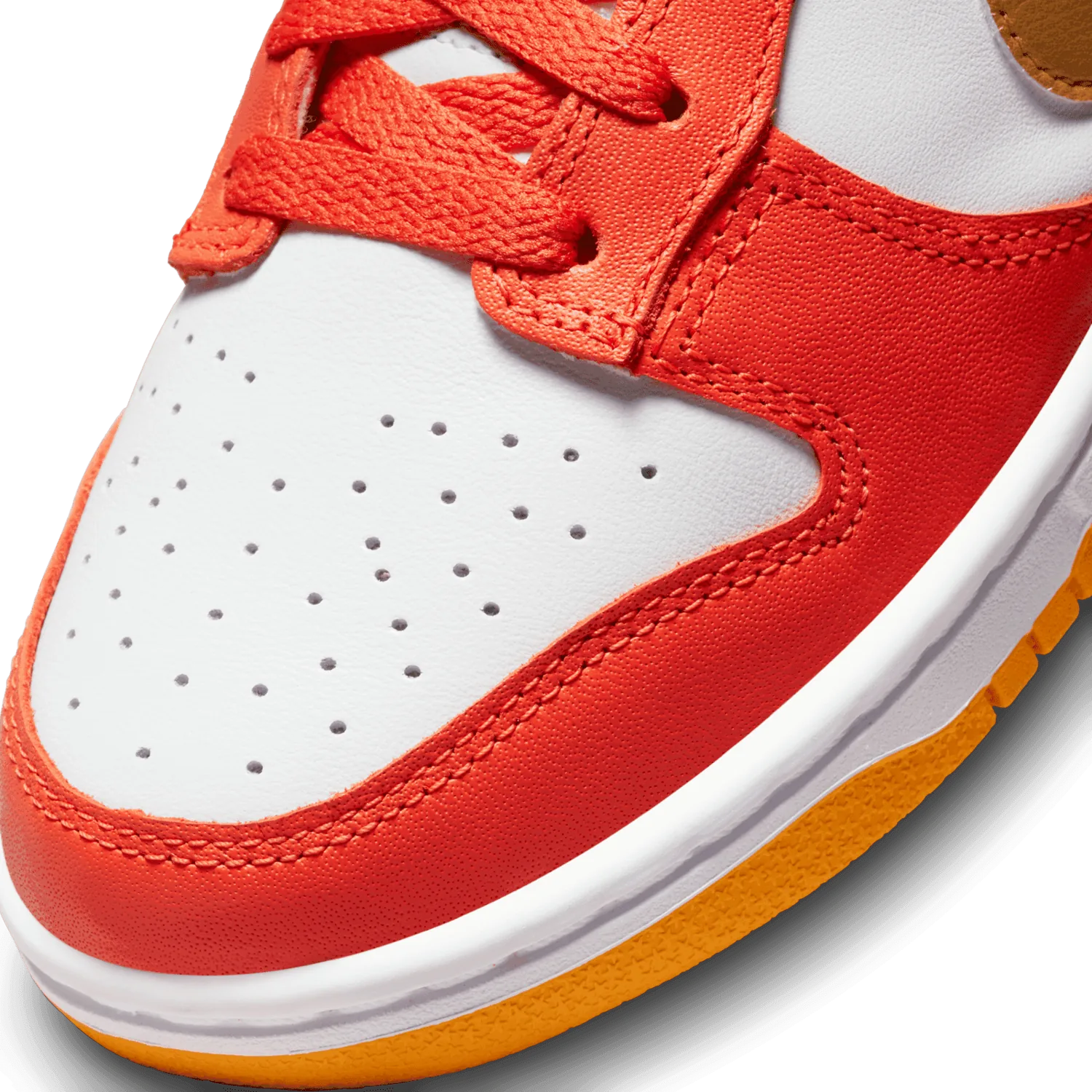 Nike Dunk Low University Gold (W) image 6