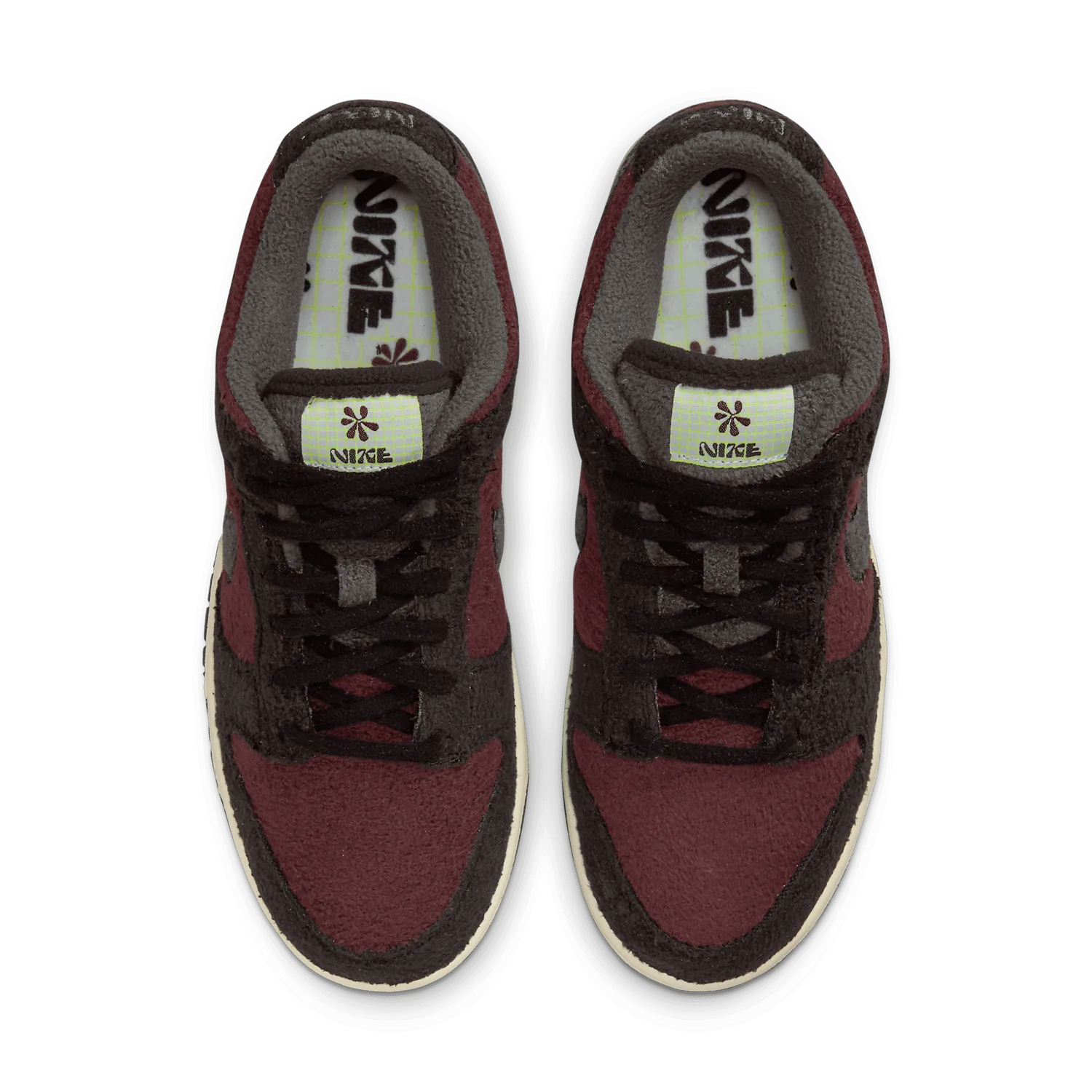 Nike Dunk Low SE Fleece Burgundy Crush Black (W) image 3