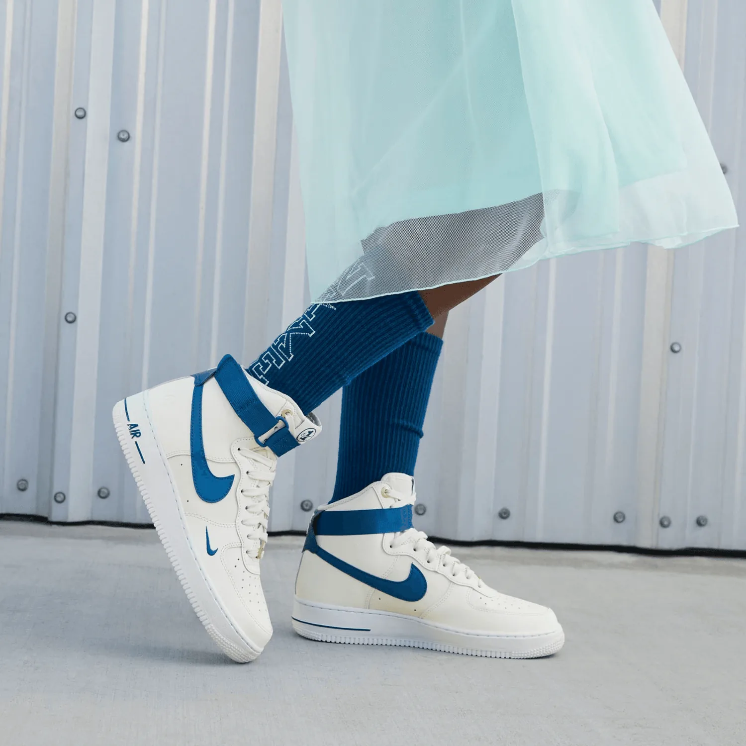 Nike Air Force 1 High 40th Anniversary Sail Blue Jay (W) image 4