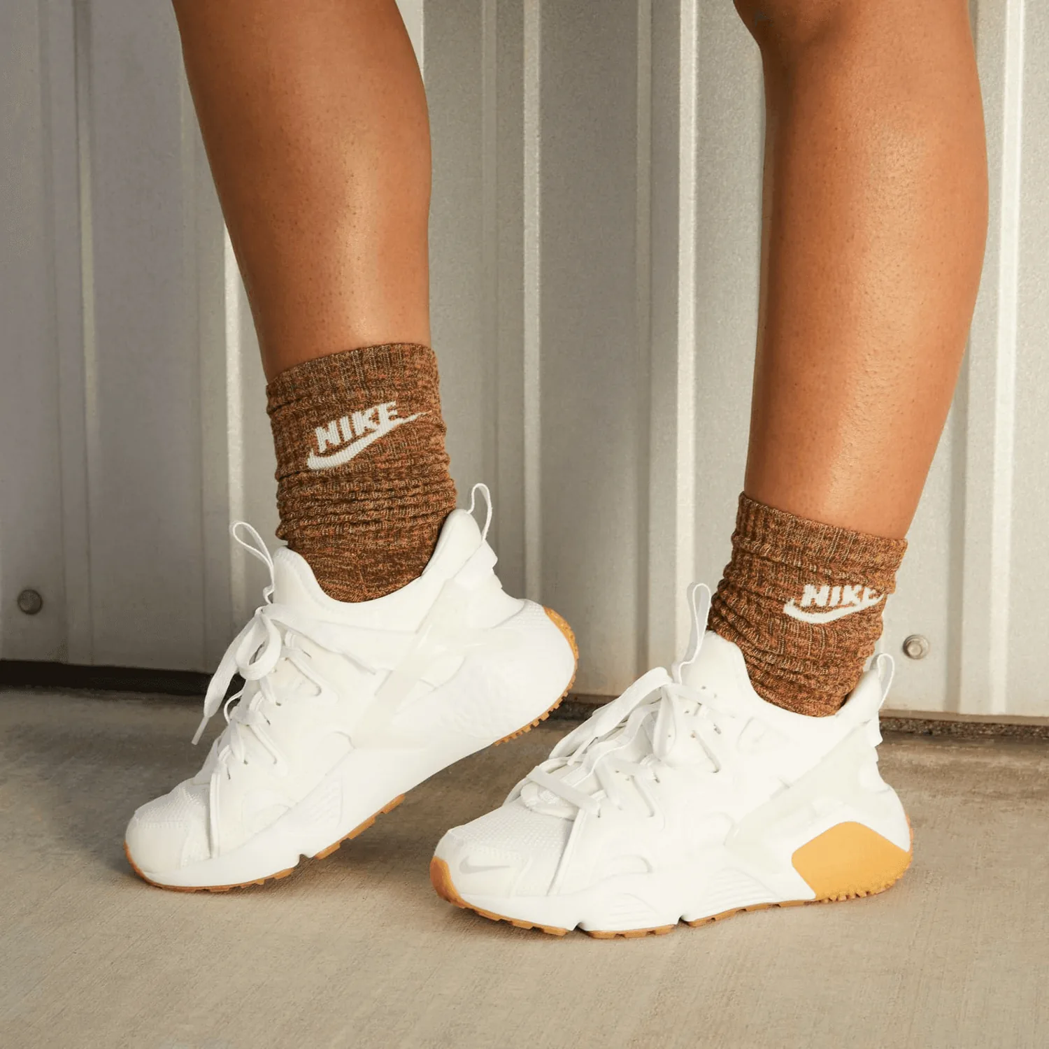 Nike Air Huarache Craft Summit White Gum (W) image 9