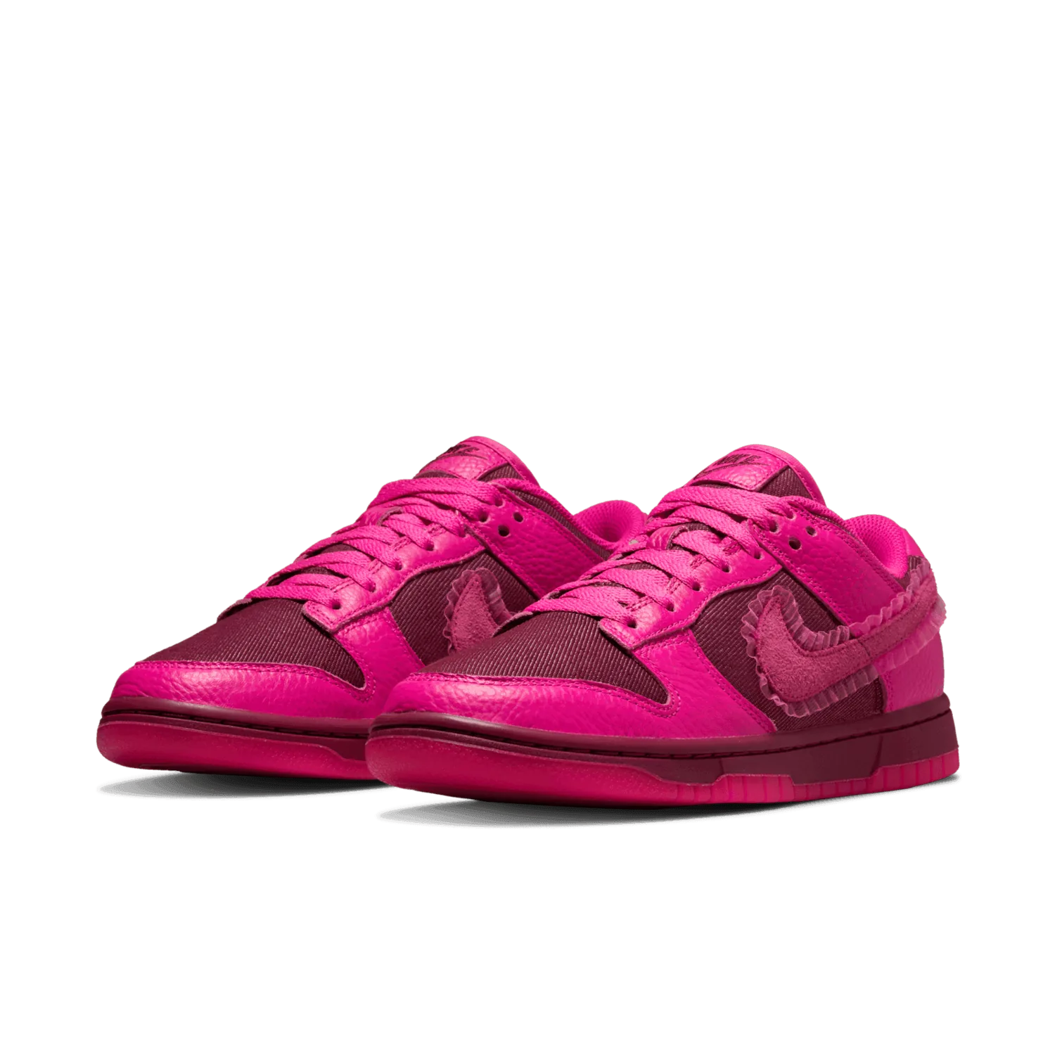 Nike Dunk Low Valentine's Day 2022 (W) image 4