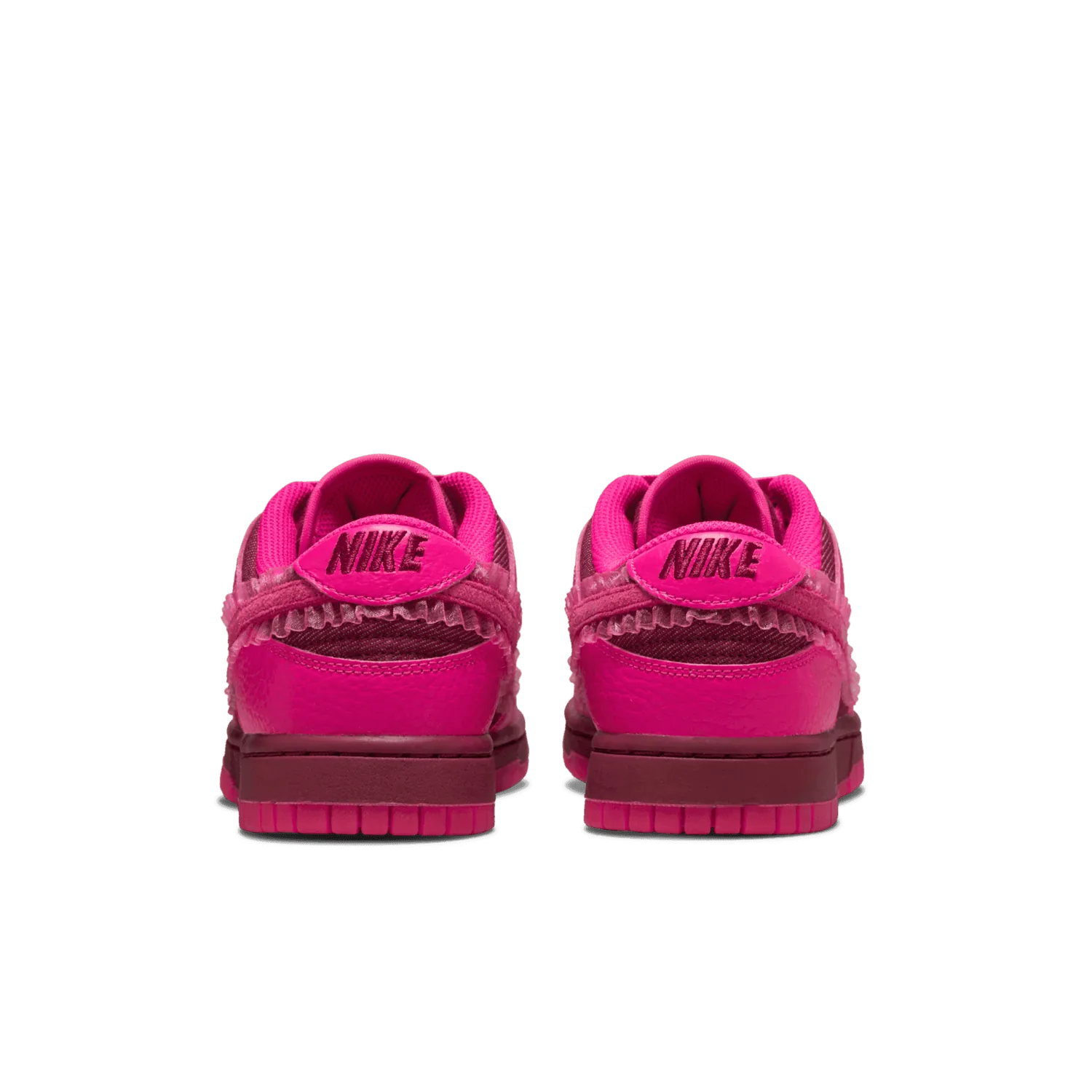 Nike Dunk Low Valentine's Day 2022 (W) image 5