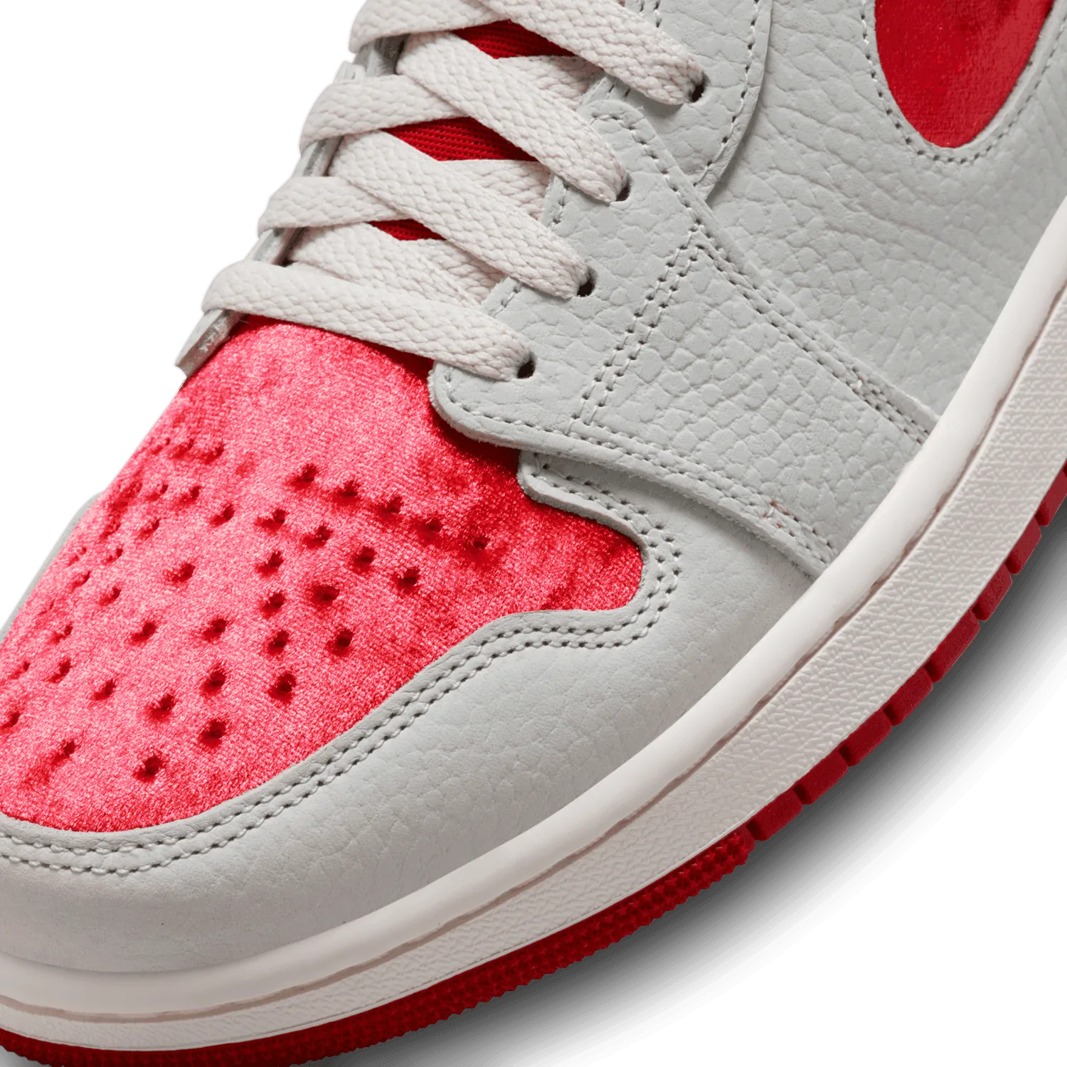 Air Jordan 1 Zoom CMFT 2 Valentines Day (W) image 9