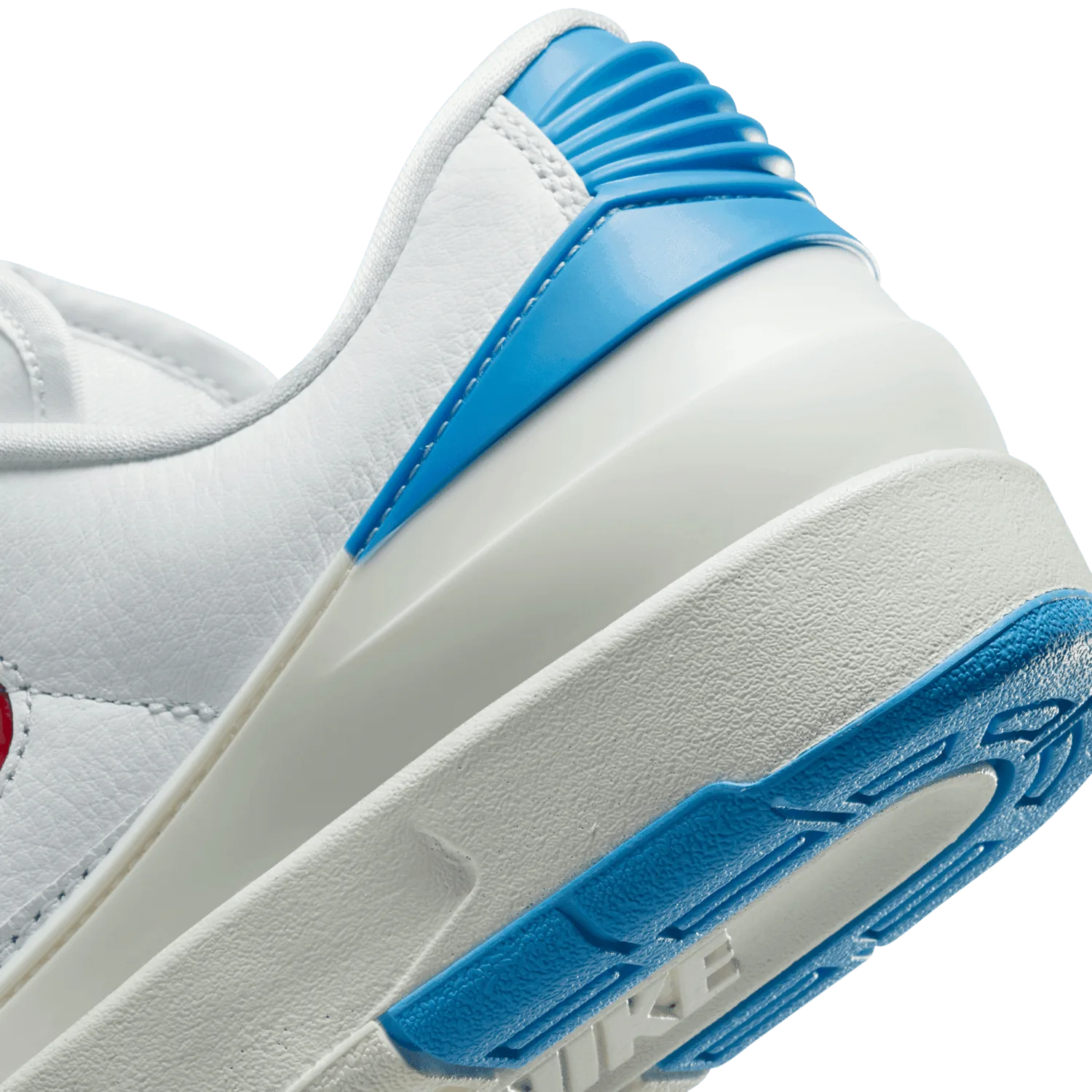 Air Jordan 2 Retro Low UNC To Chi (W) image 7