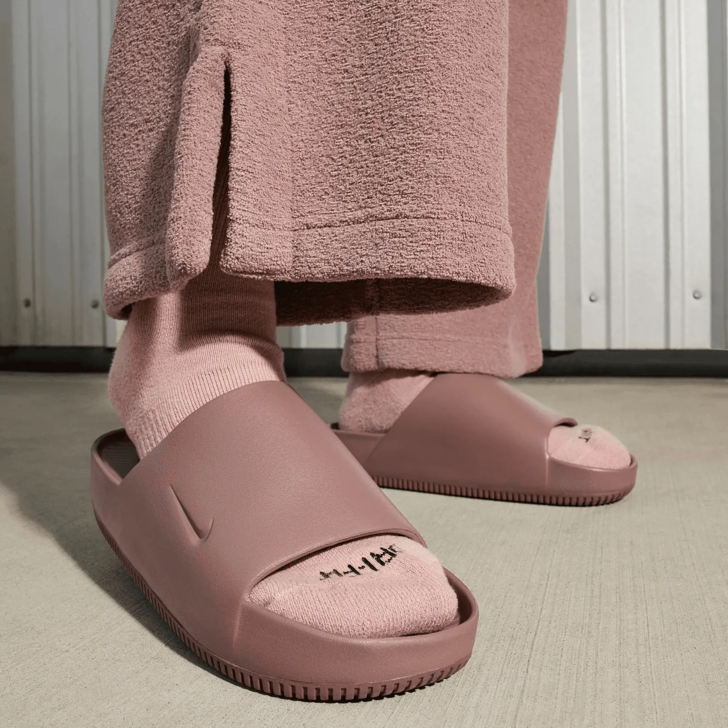 Nike Calm Slide Smokey Mauve (W)
