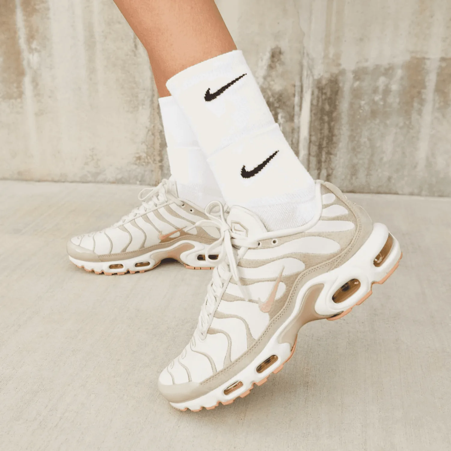 Nike Air Max Plus Premium Pale Vanilla (W) image 9
