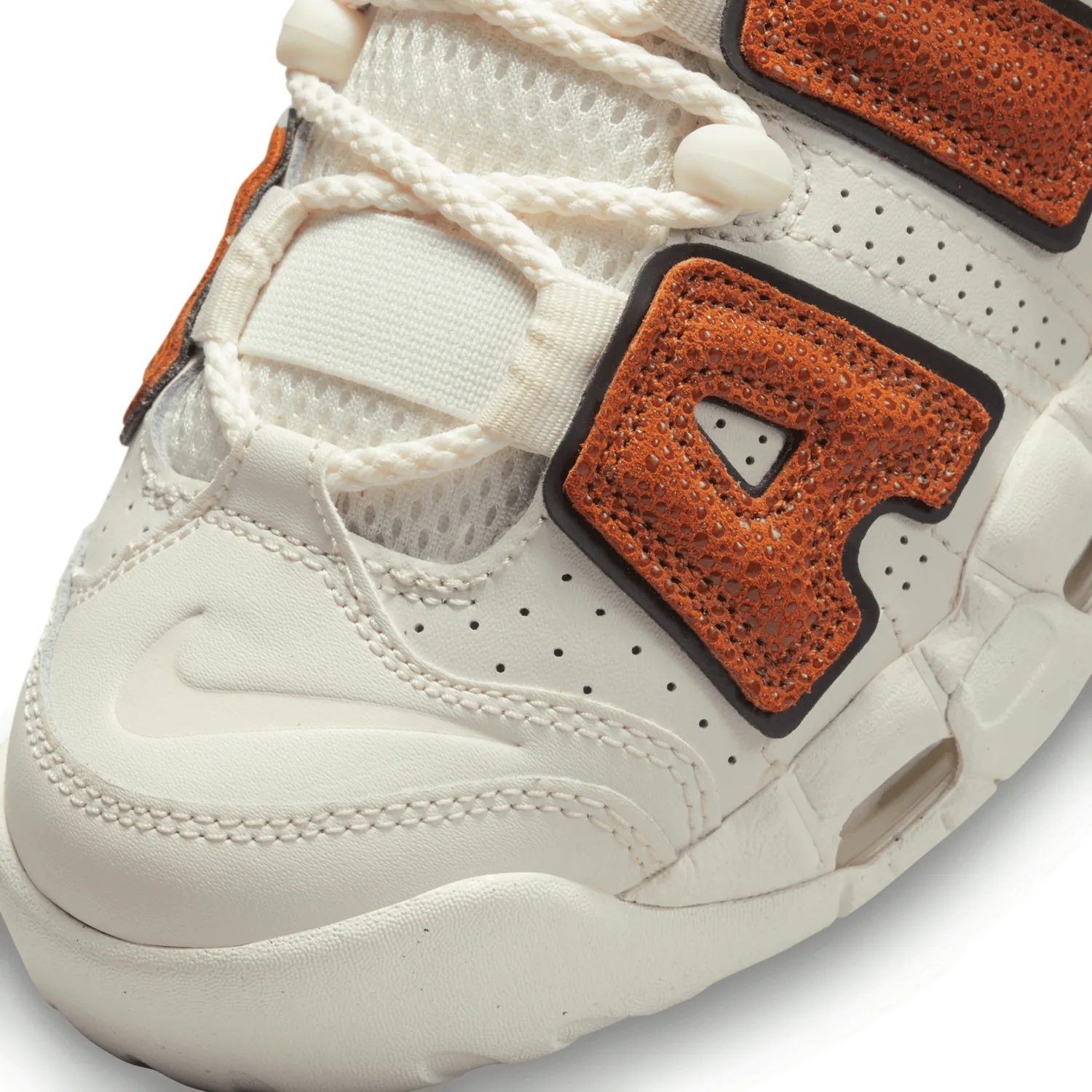 Nike Air More Uptempo Basketball (W) image 3