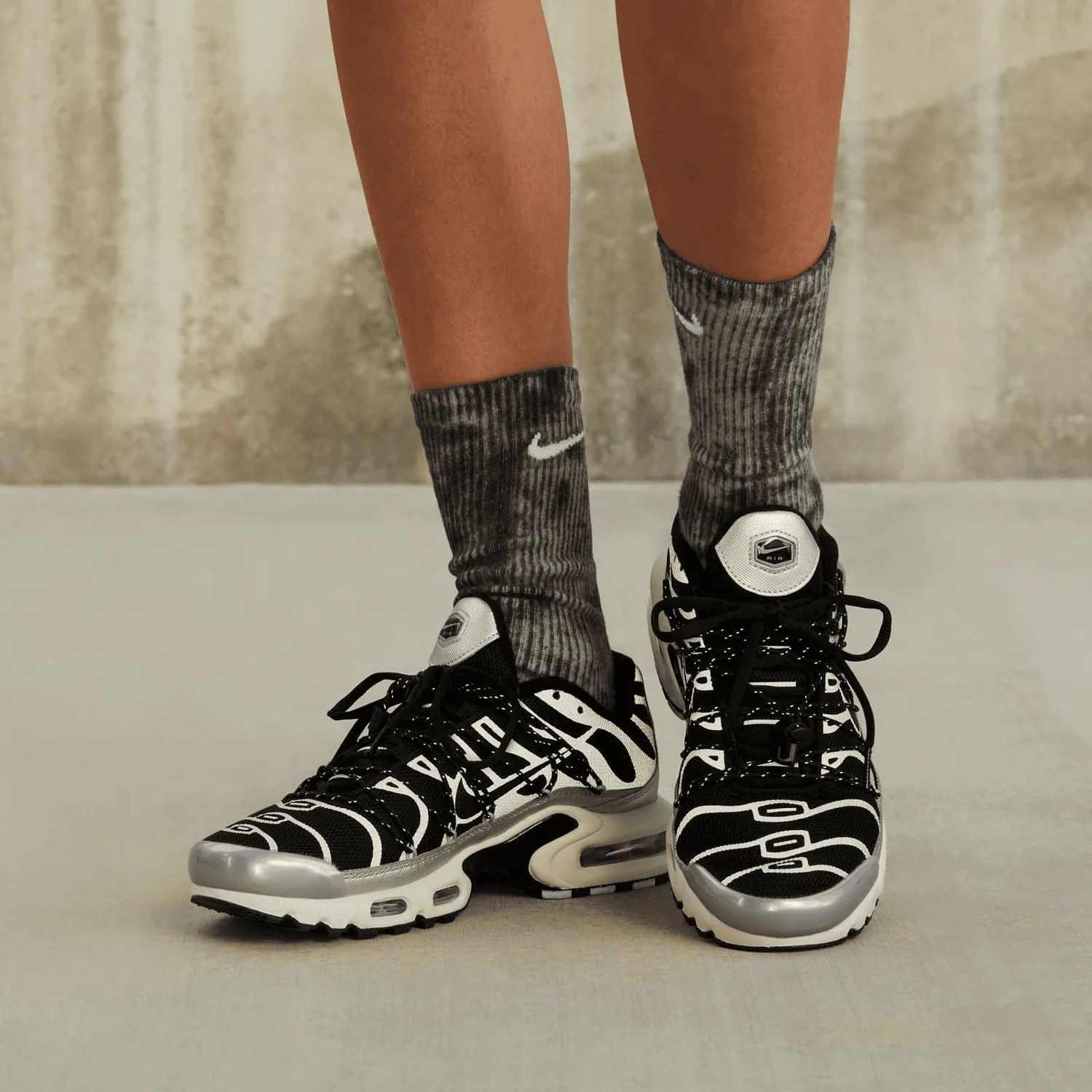 Nike Air Max Plus Toggle Metallic Silver (W) image 6