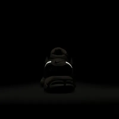 Nike Zoom Vomero 5 Hemp Black (W)