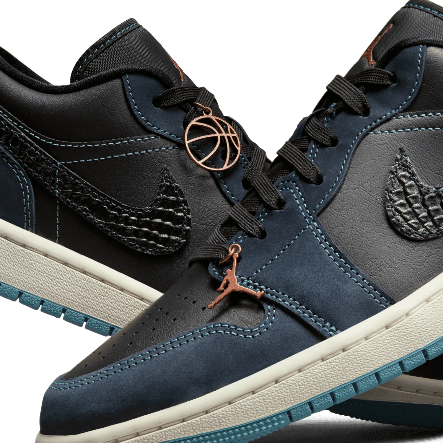 Air Jordan 1 Low SE Black Midnight Navy (W) image 11