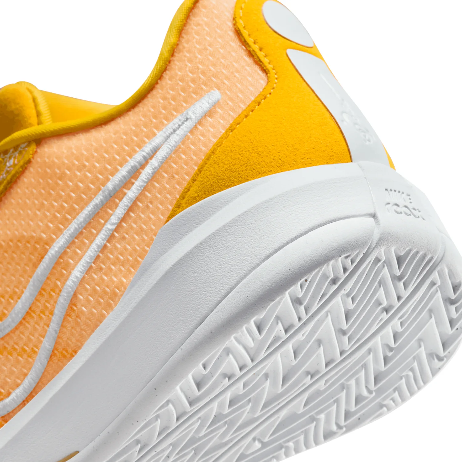 Nike Sabrina 1 TB University Gold (W) image 9