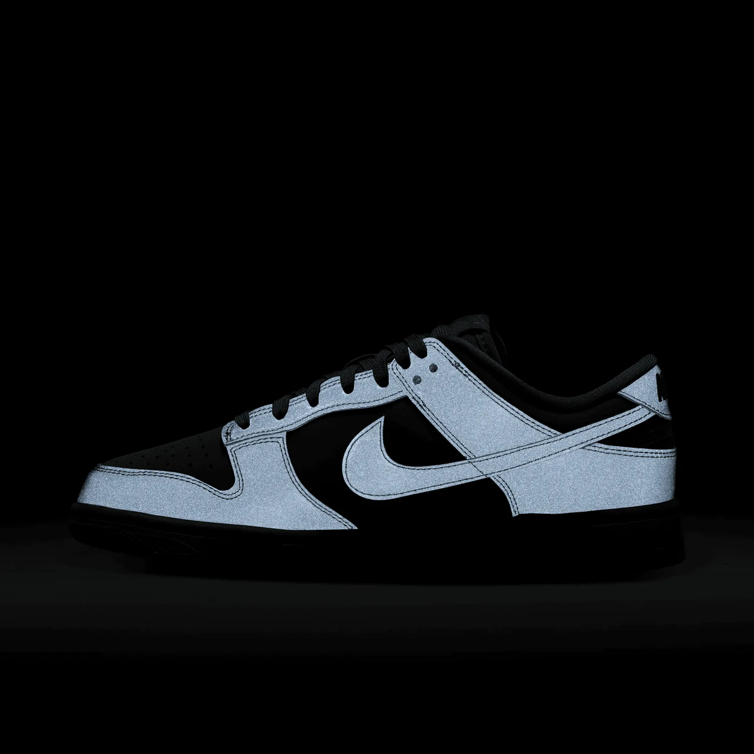 Nike Dunk Low Cyber (W) image 2