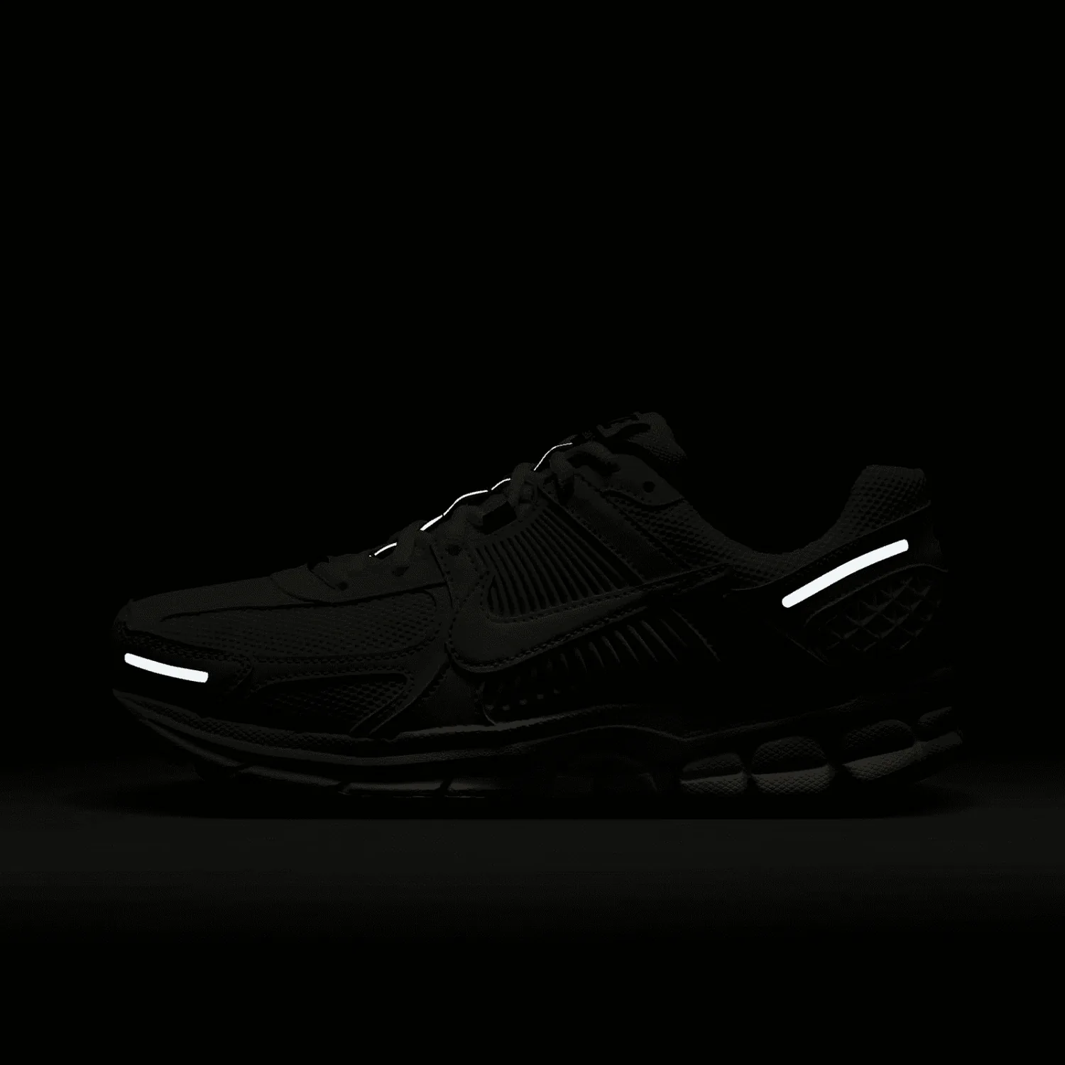 Nike Zoom Vomero 5 Valentine's Day (W) image 2