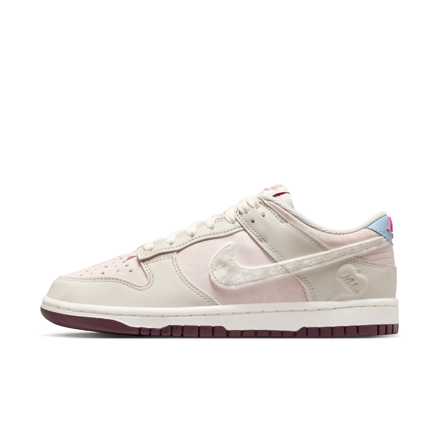 Nike Dunk Low Valentine's Day 2026 (W) image 6