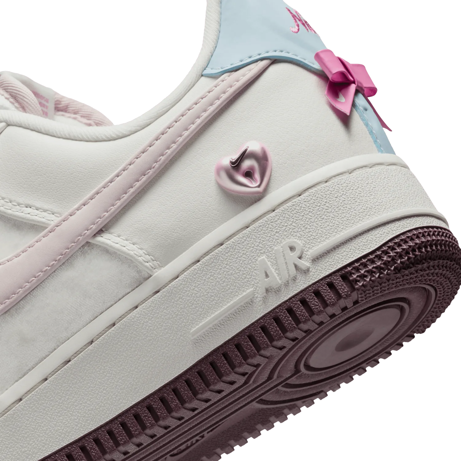 Nike Air Force 1 Low Valentine's Day 2026 (W) image 11